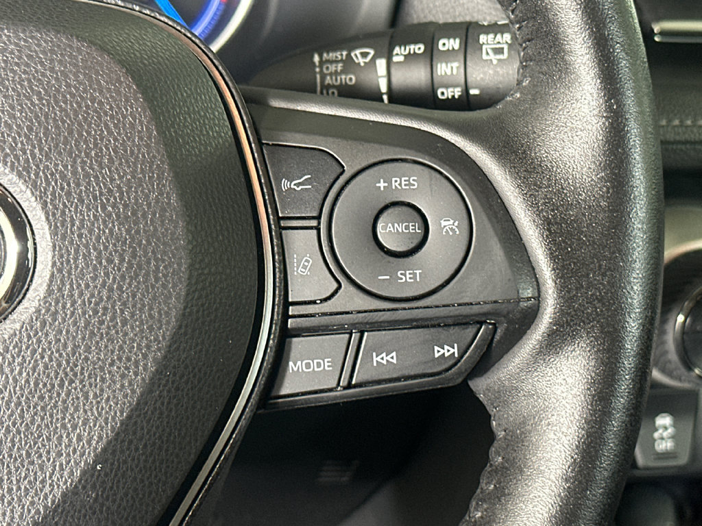 Used 2019 Toyota RAV4 Limited AWD/4WD image 26