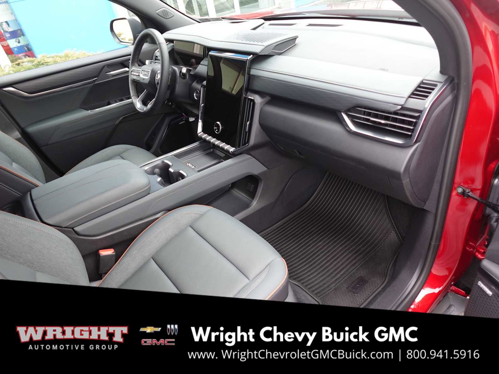 Used 2025 GMC Acadia AT4 w/ Luxury Package image 33