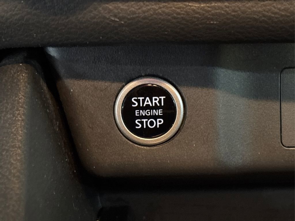 Certified 2021 Nissan Rogue S image 30