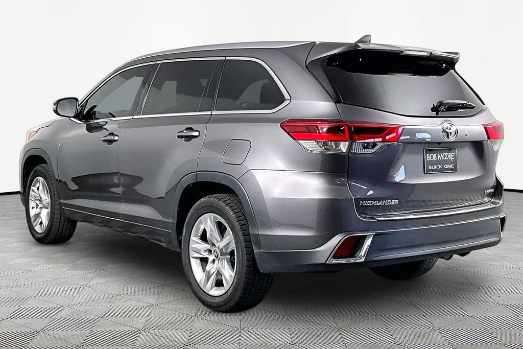 Used 2019 Toyota Highlander Limited FWD image 4
