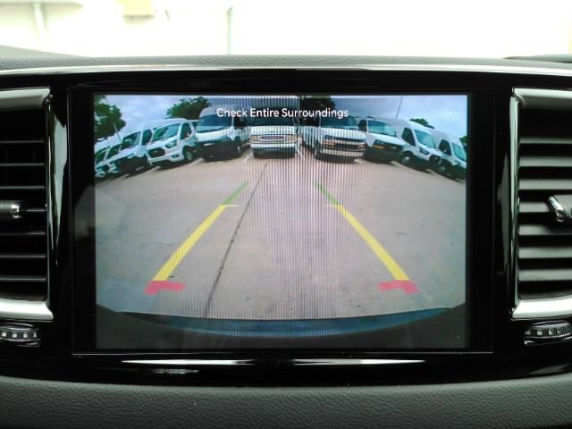 Used 2026 Chrysler Pacifica Select FWD image 8