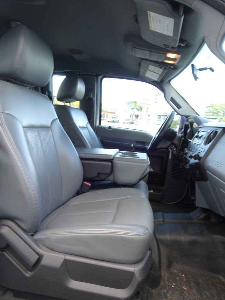 Used 2014 Ford F550 4x4 SuperCab Super Duty image 13