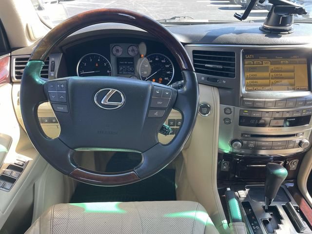 Used 2010 Lexus LX 570 4WD w/ Luxury Pkg image 14