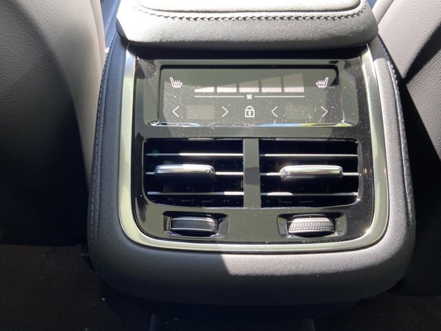 New 2026 Volvo XC90 B6 Ultra image 14