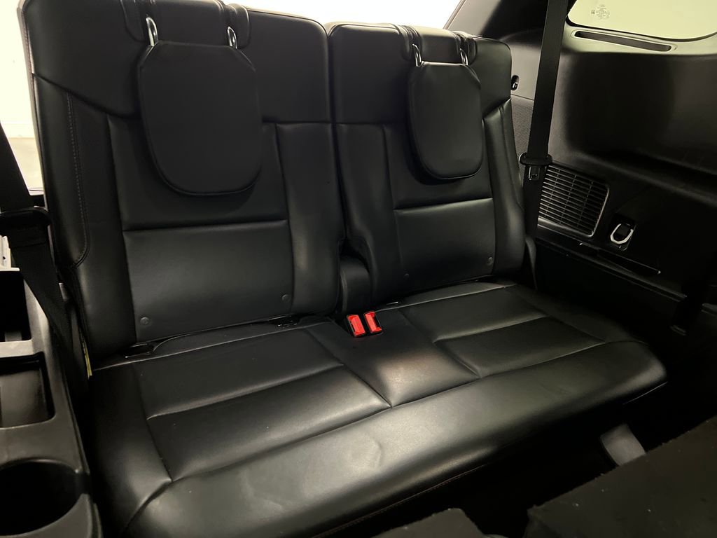 Used 2025 Ford Explorer ST-Line w/ ST-Line Street Pack AWD/4WD image 30