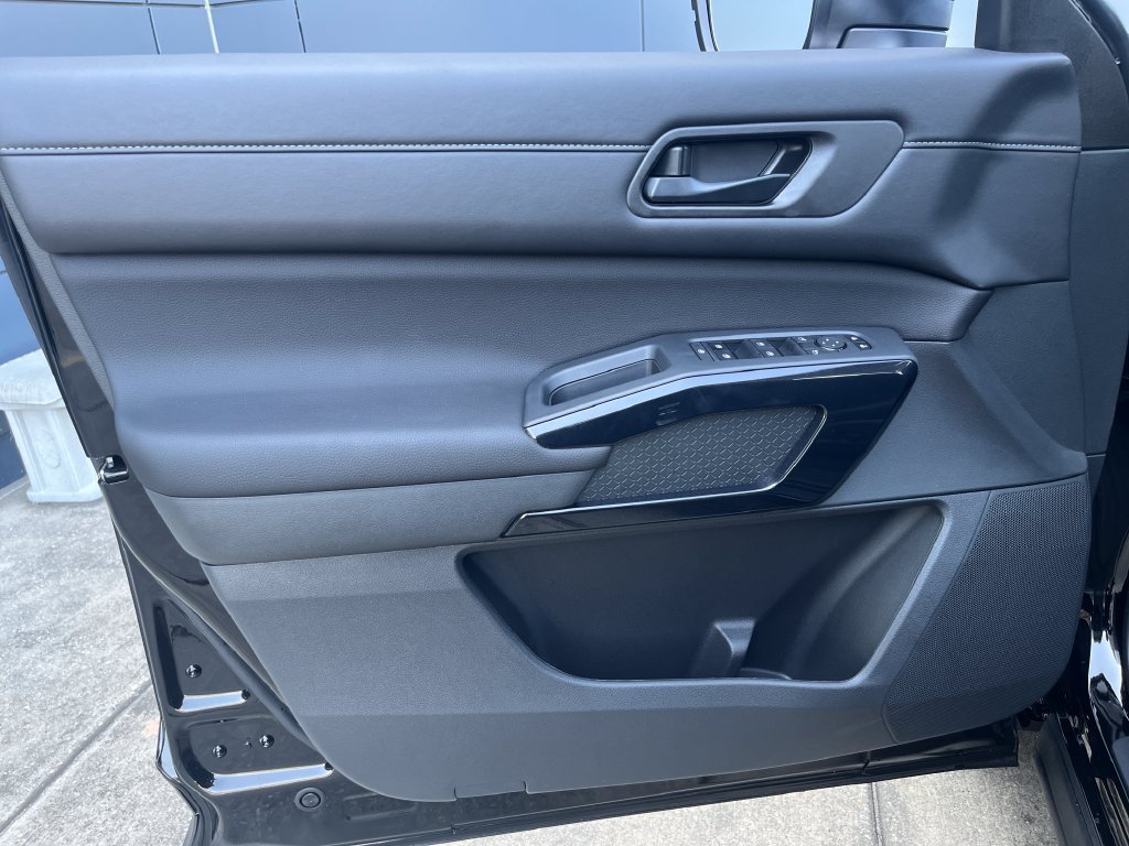 New 2026 Nissan Pathfinder SV AWD/4WD image 10