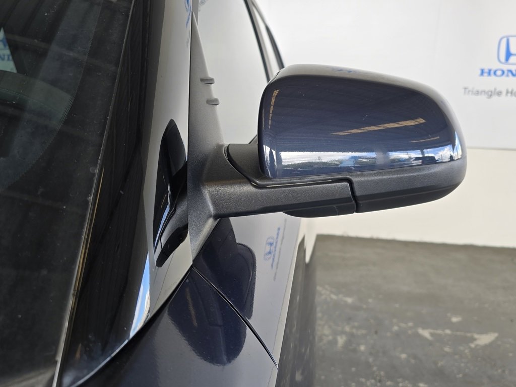 Used 2023 Hyundai Venue SE image 13