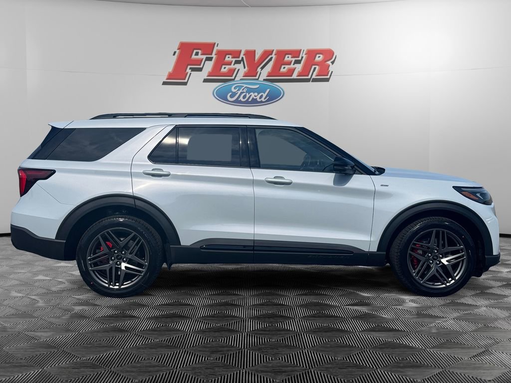 New 2026 Ford Explorer ST-Line w/ ST-Line Street Pack image 6