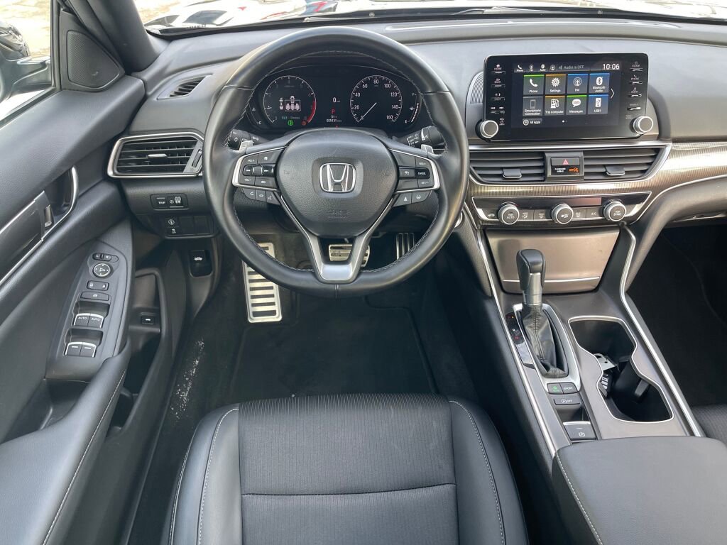 Used 2022 Honda Accord Sport image 2