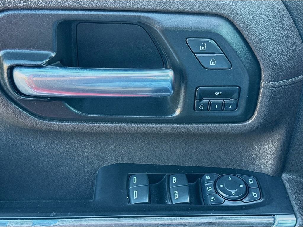 Used 2021 Chevrolet Silverado 3500 LTZ w/ LTZ Texas Edition image 20