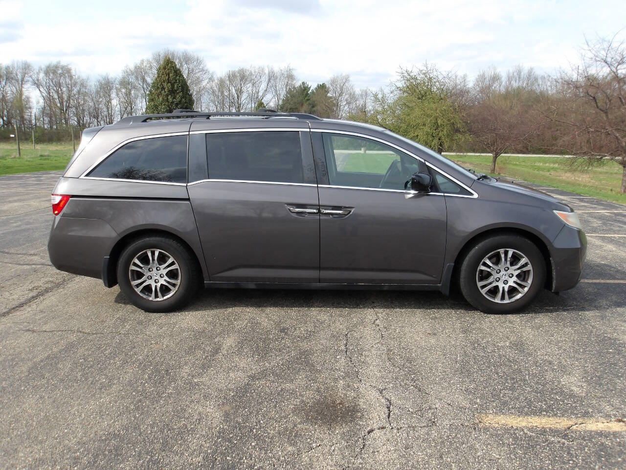Used 2013 Honda Odyssey EX image 2