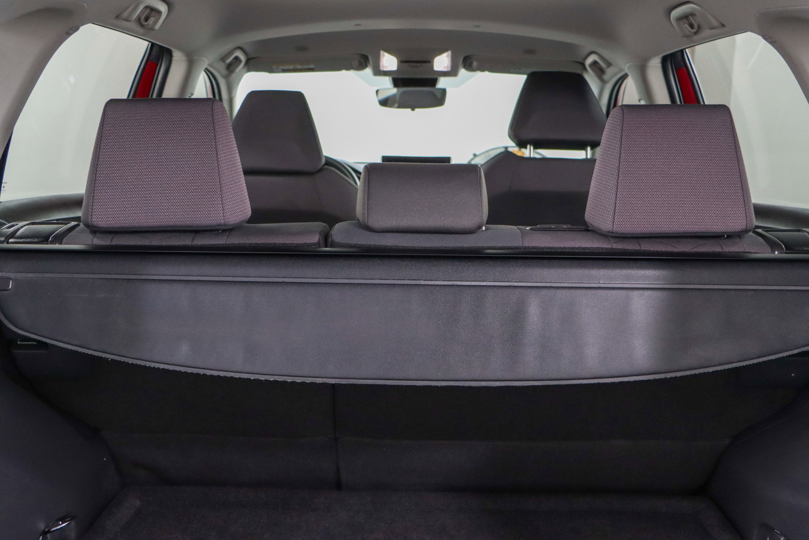 Used 2023 Toyota RAV4 XLE image 28