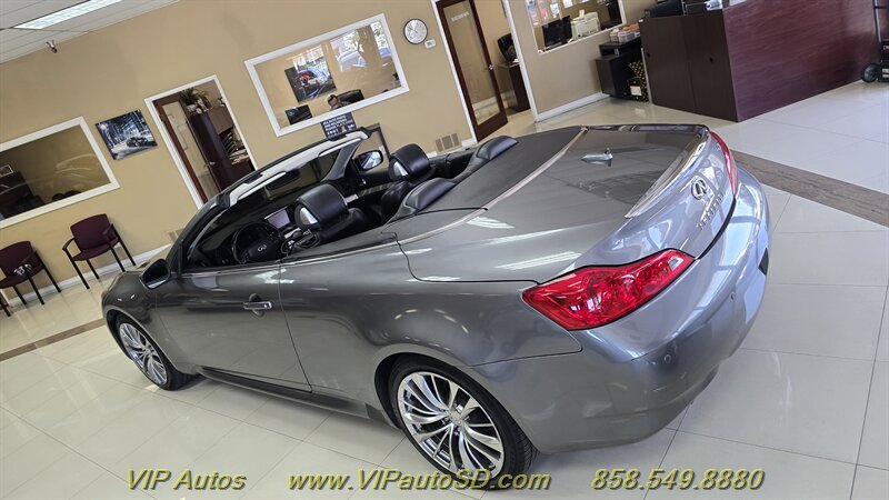 Used 2013 INFINITI G37 Convertible w/ Premium Pkg RWD image 15