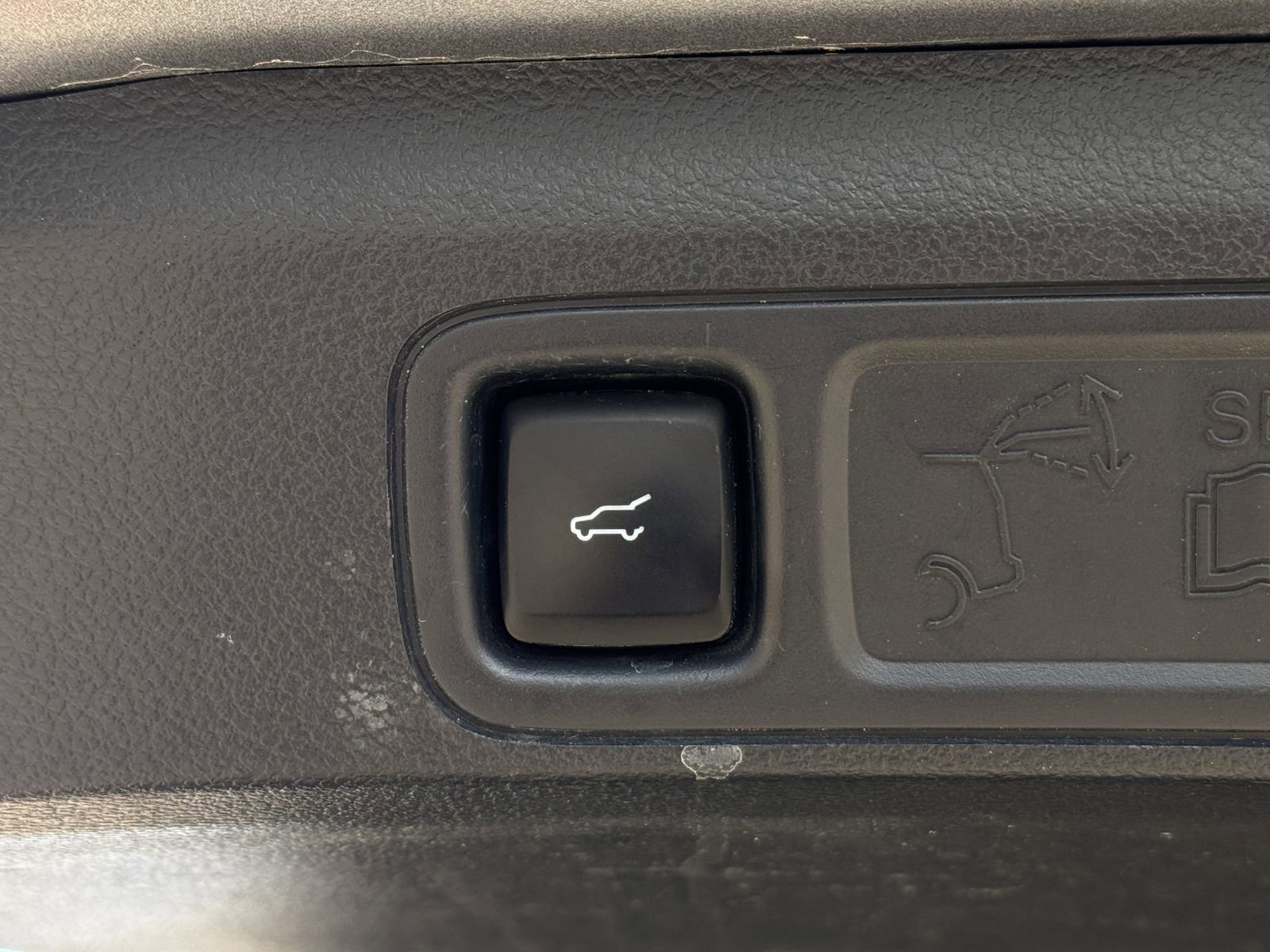 Used 2024 Ford Expedition XLT image 32