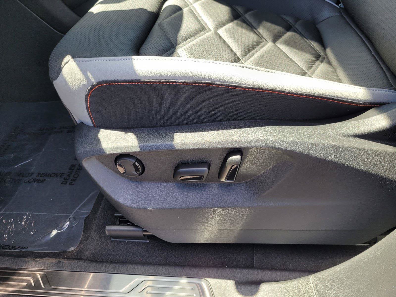 New 2026 Volkswagen Atlas Peak Edition AWD/4WD image 16