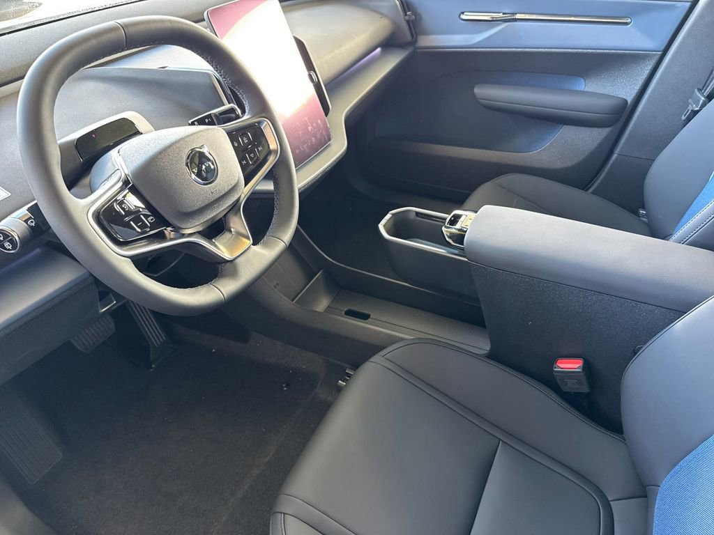New 2026 Volvo EX30 Cross Country Ultra AWD/4WD image 9