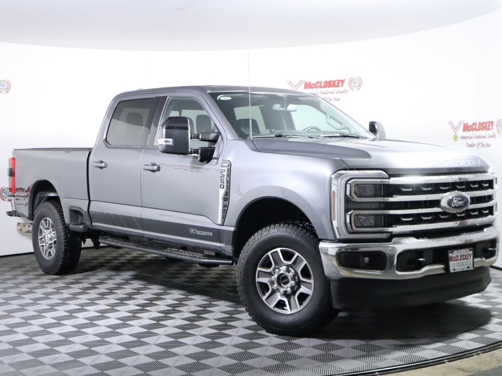 Used 2024 Ford F250 Lariat image 2