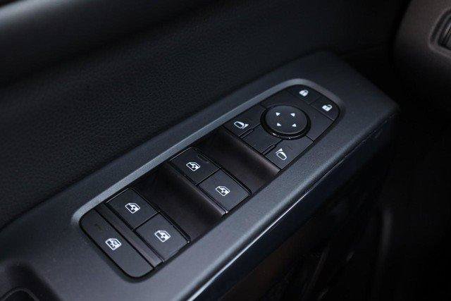Used 2025 Nissan Pathfinder SV w/ SV Premium Package AWD/4WD image 21