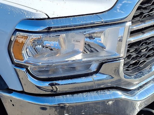 Used 2021 RAM 5500 Tradesman w/ Chrome Appearance Group image 29