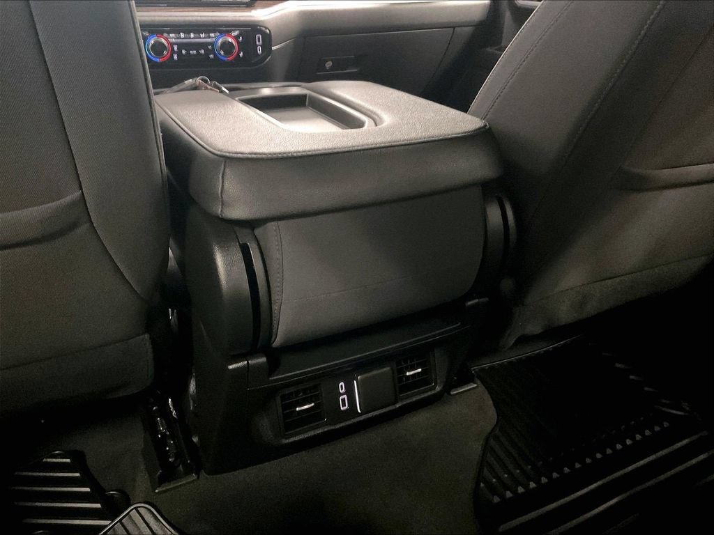 Used 2023 Chevrolet Silverado 1500 LT AWD/4WD image 27