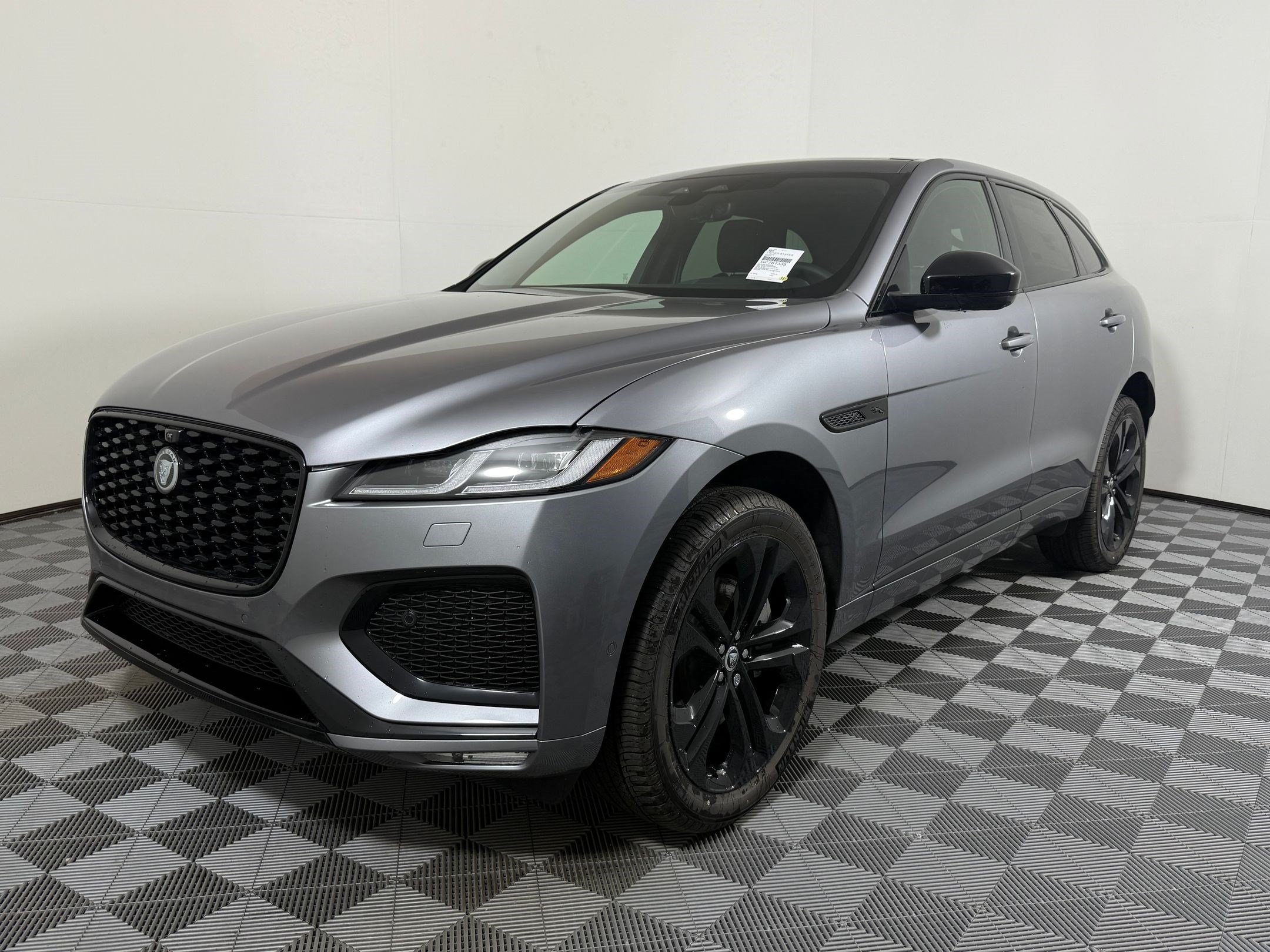 New 2026 Jaguar F-PACE R-Dynamic S AWD/4WD image 1