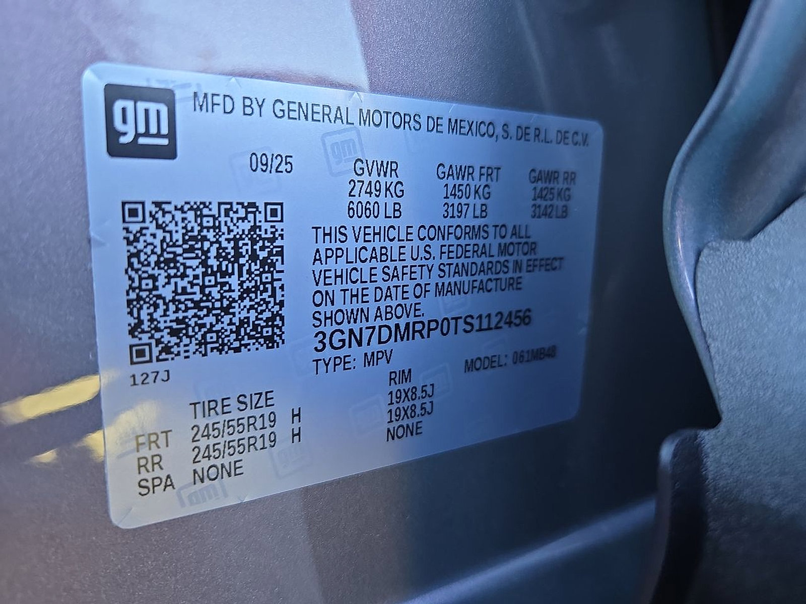 New 2026 Chevrolet Equinox EV LT image 18