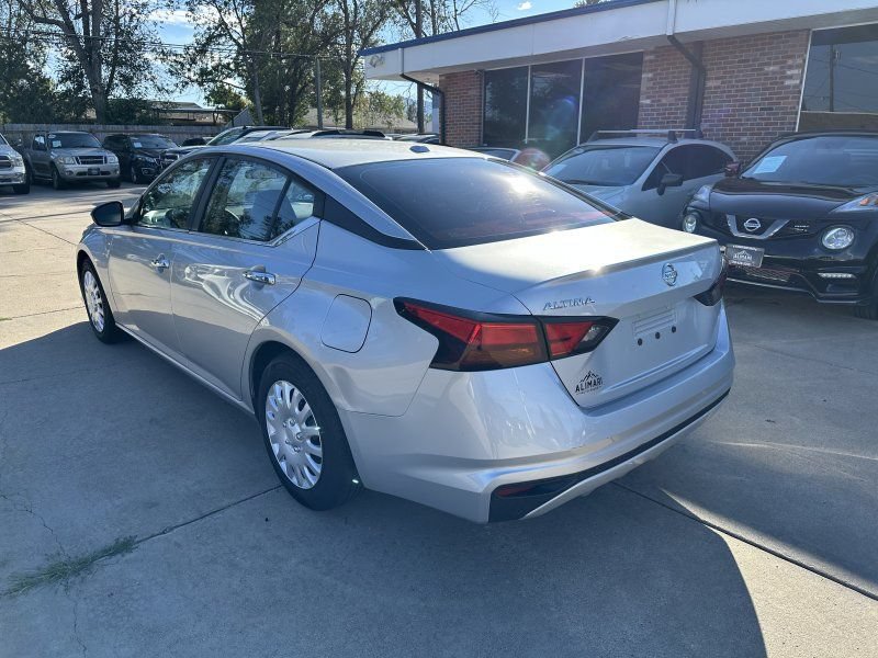 Used 2020 Nissan Altima 2.5 S FWD image 5