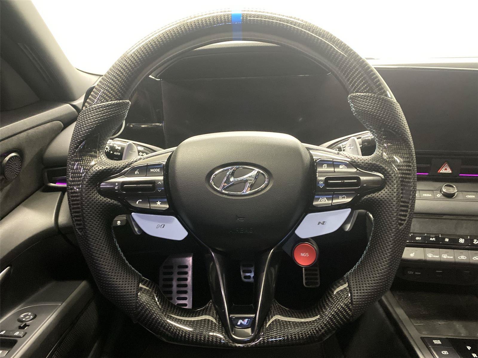 Used 2022 Hyundai Elantra N FWD image 15