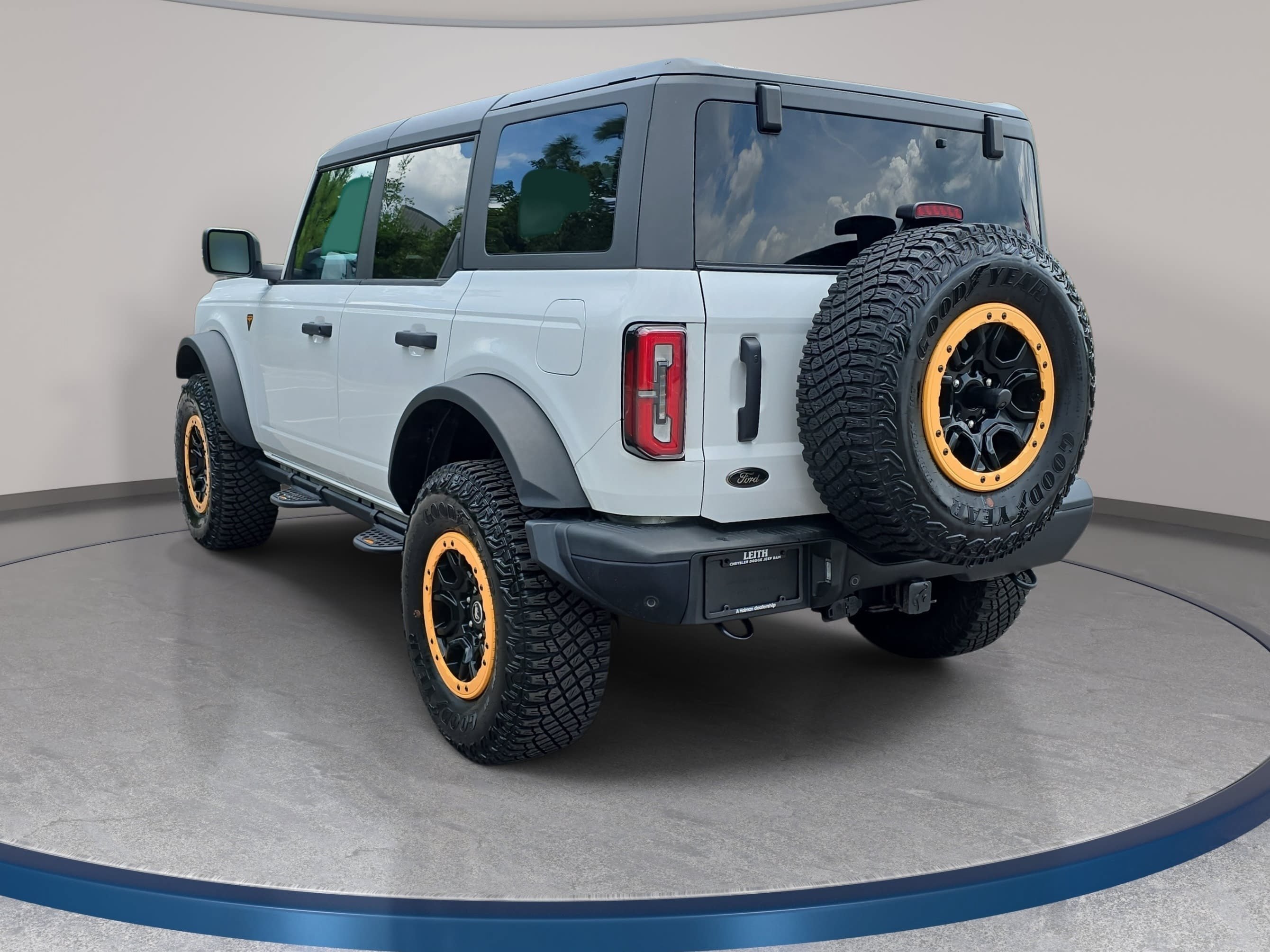 Used 2023 Ford Bronco Badlands AWD/4WD image 8