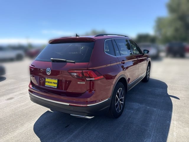 Used 2020 Volkswagen Tiguan SE w/ Panoramic Sunroof Package AWD/4WD image 8