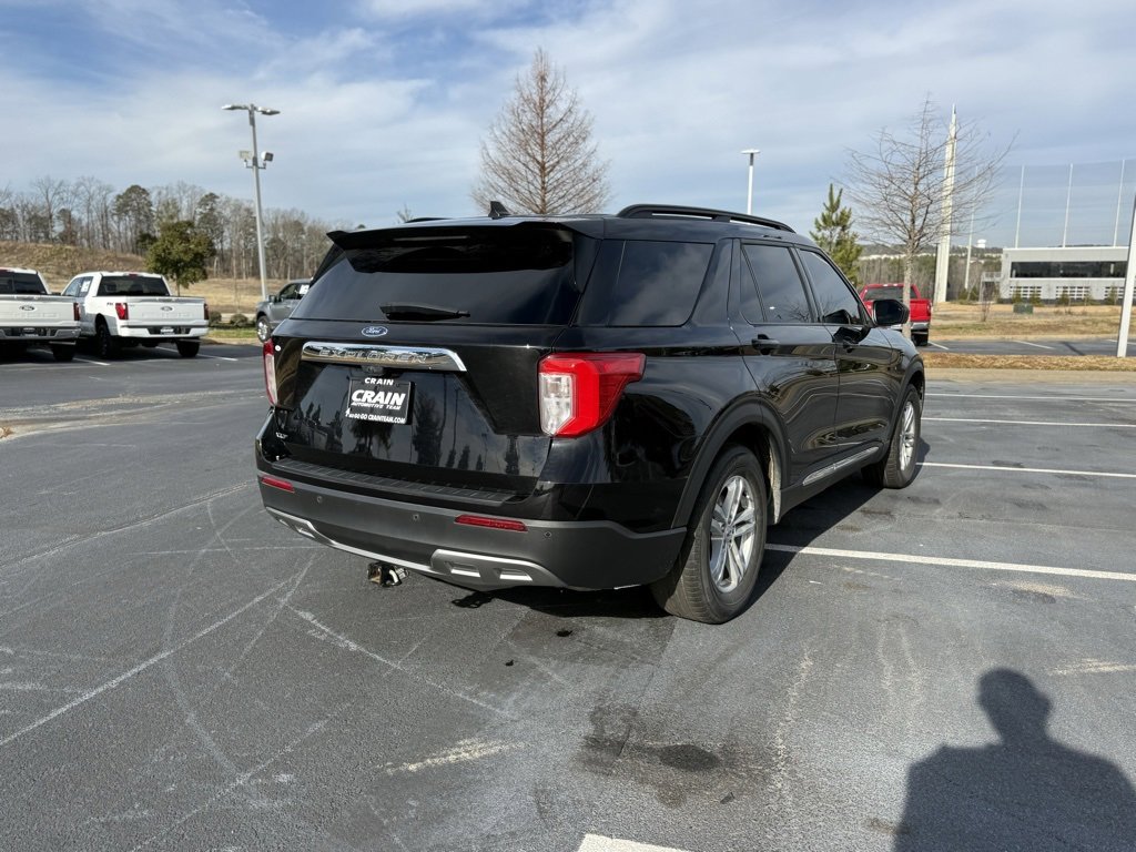 Certified 2023 Ford Explorer XLT w/ Equipment Group 202A image 8