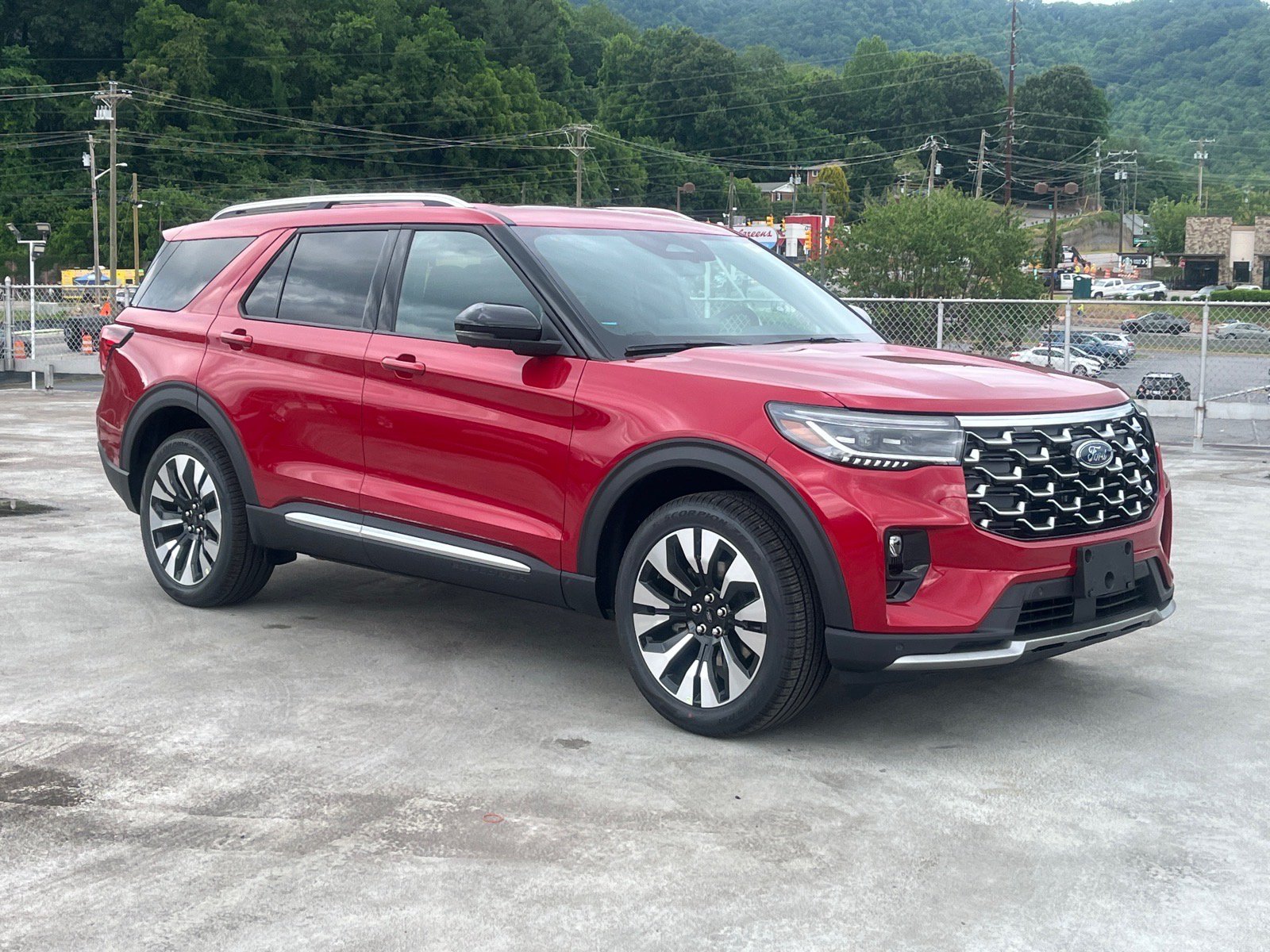 New 2026 Ford Explorer Platinum w/ LUX Leather Package