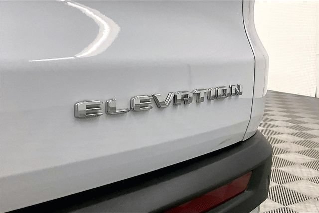 Used 2026 GMC Acadia Elevation w/ Elevation Premium Package AWD/4WD image 9