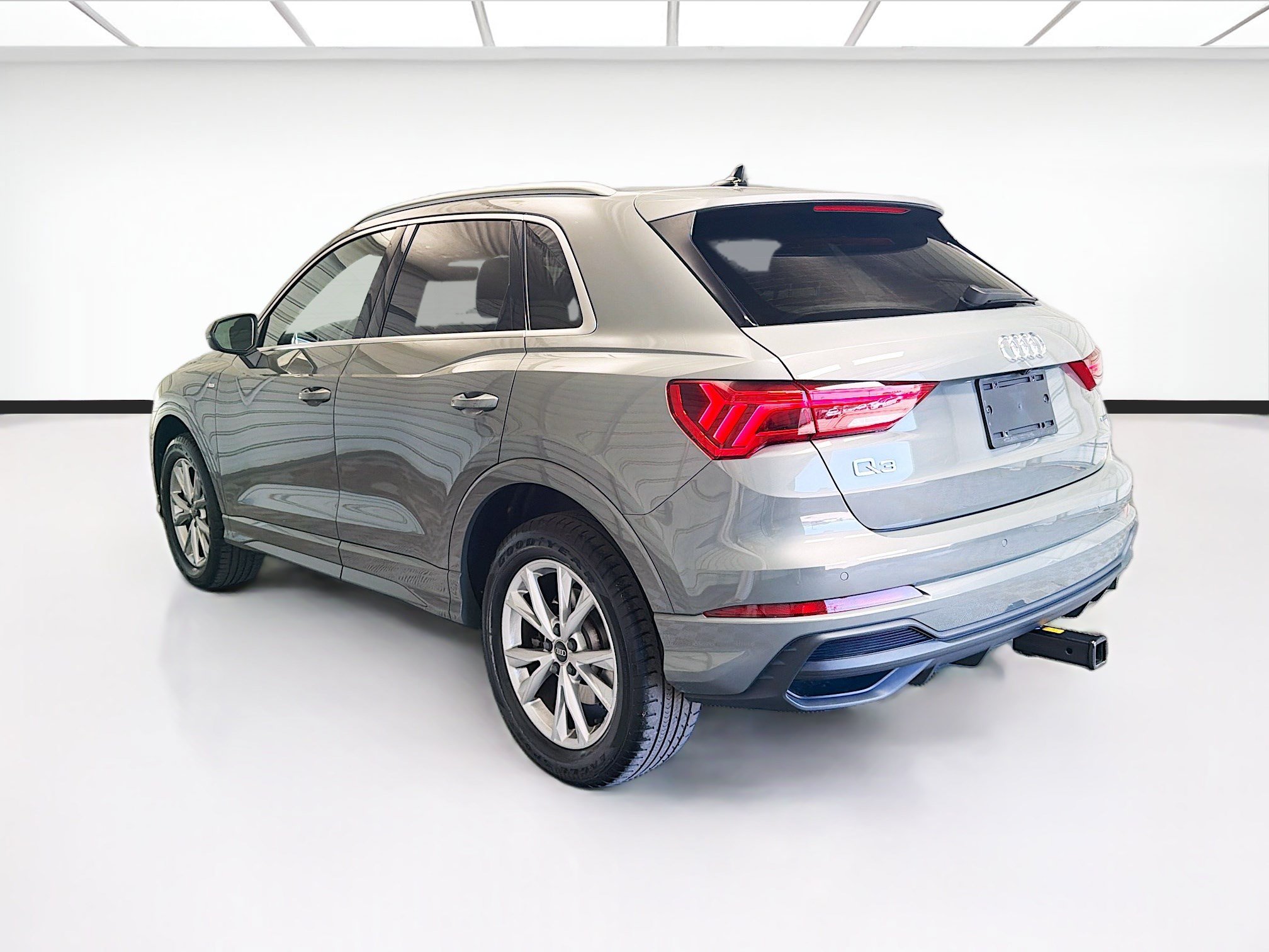 Used 2024 Audi Q3 2.0T Premium Plus AWD/4WD image 6