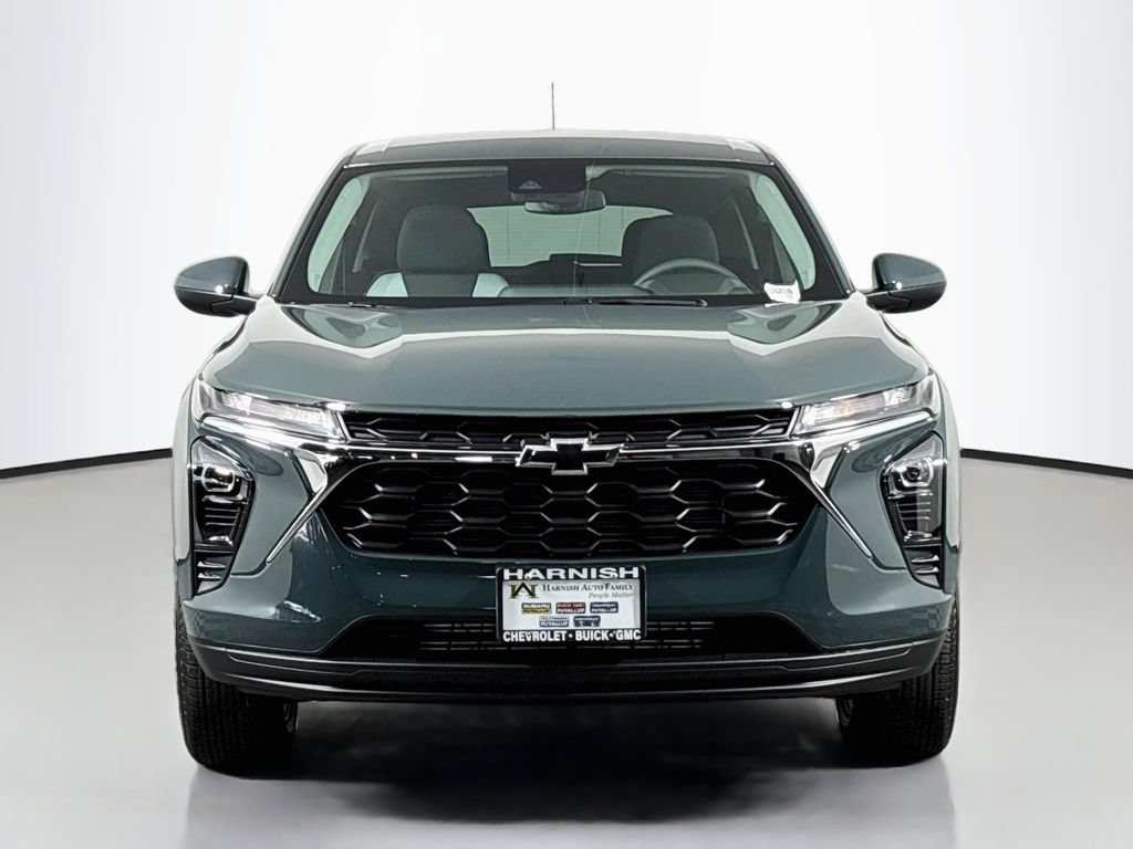 New 2026 Chevrolet Trax LS w/ LS Convenience Package FWD image 2