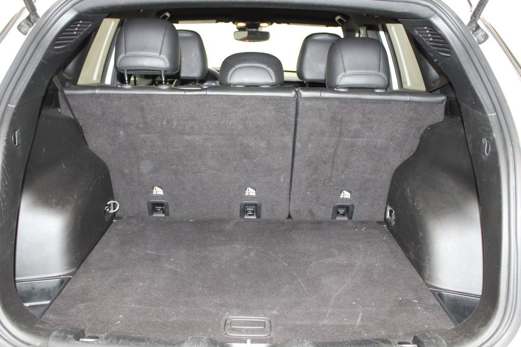 Used 2025 Jeep Compass Trailhawk w/ Trailer Tow Group image 14