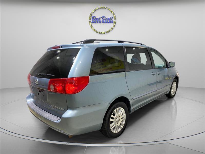 Used 2009 Toyota Sienna FWD image 4