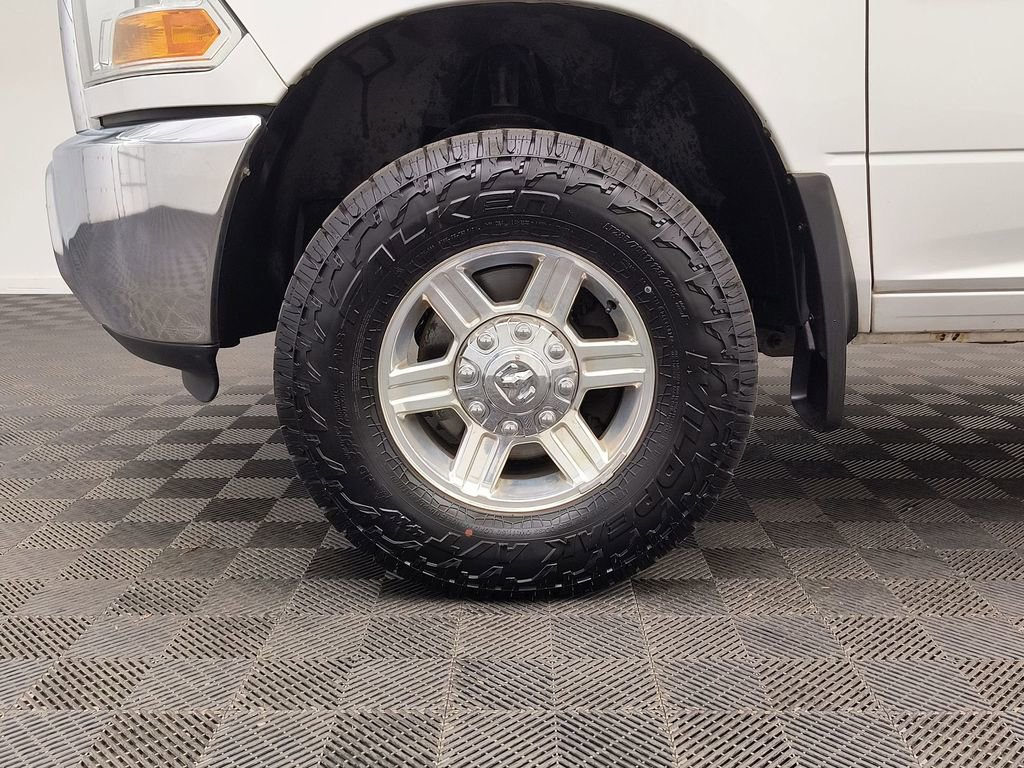 Used 2012 RAM 2500 ST w/ Chrome Appearance Group image 11