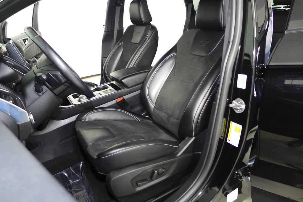 Used 2023 Ford Edge ST AWD/4WD image 21