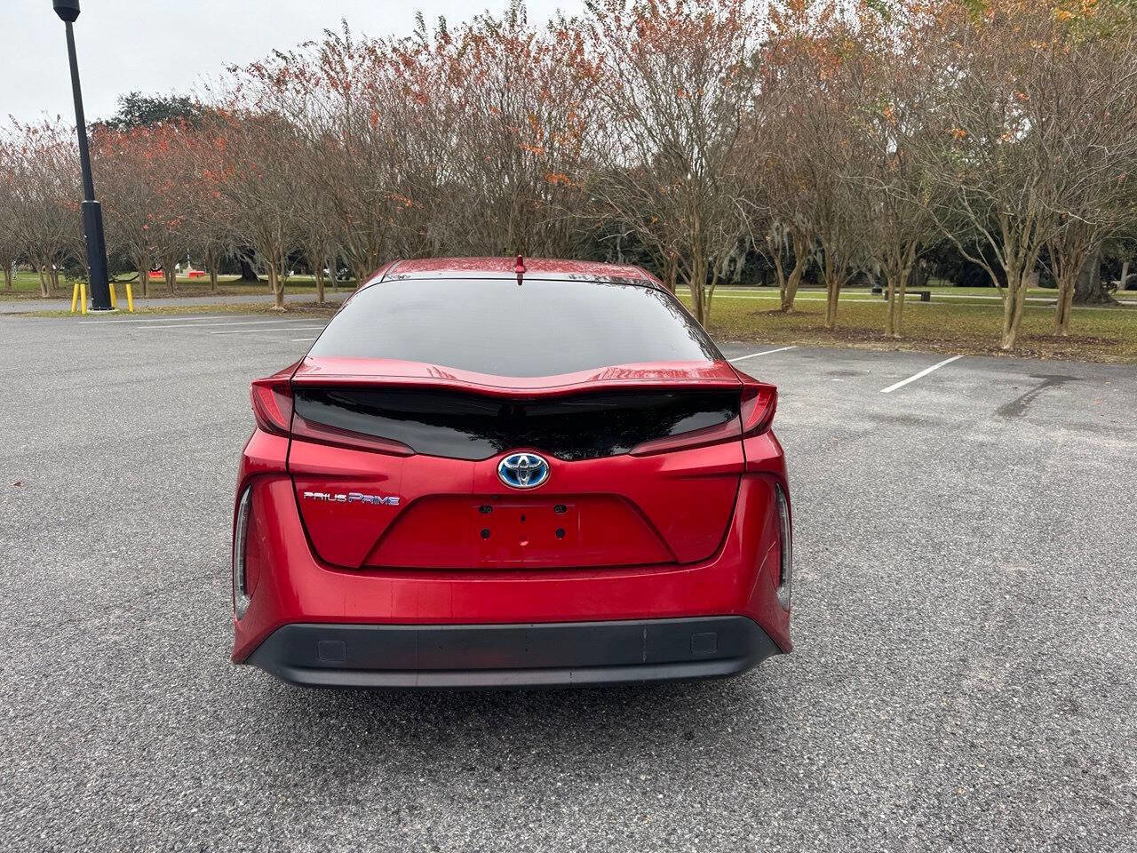 Used 2018 Toyota Prius Prime Premium image 9