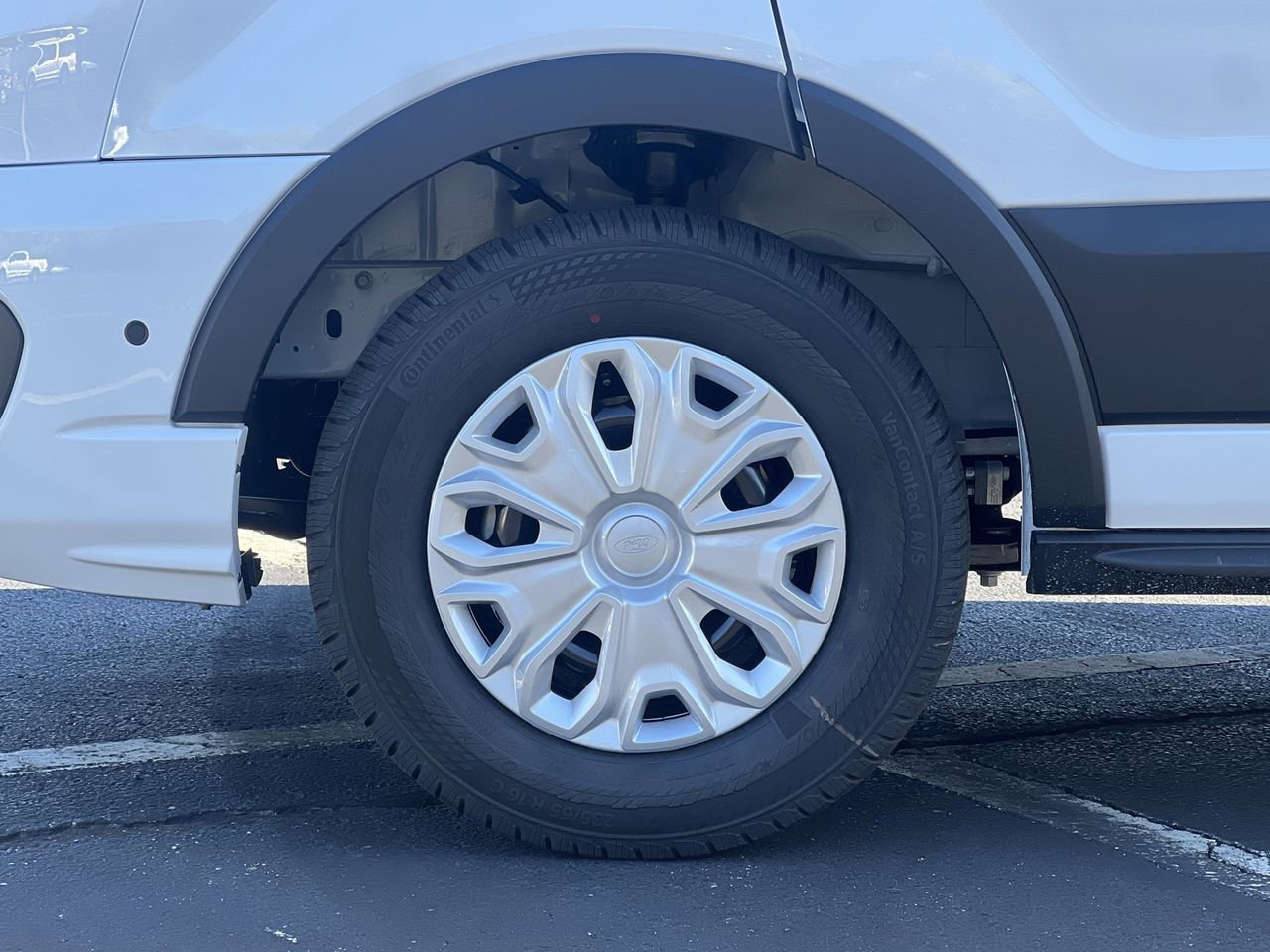 New 2026 Ford Transit 350 XLT image 27