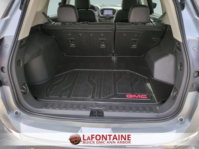 Used 2024 GMC Terrain Denali w/ Denali Premium Package AWD/4WD image 27