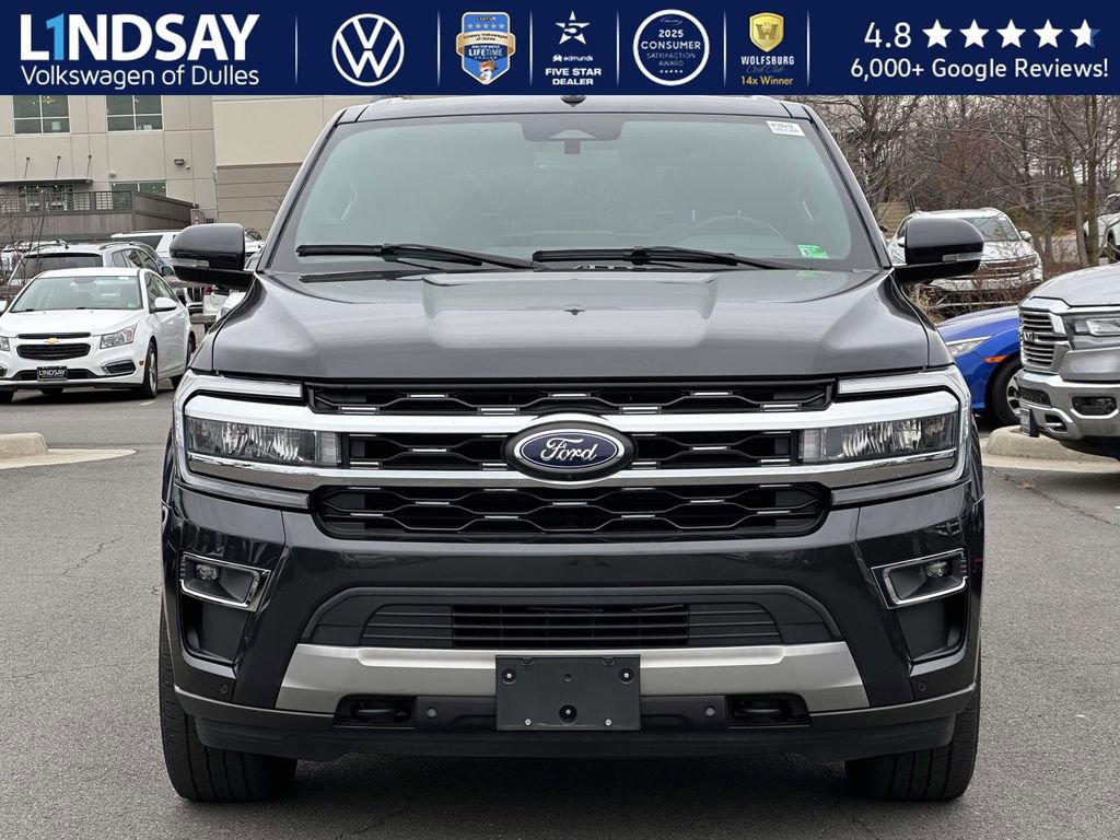Used 2022 Ford Expedition Limited image 2