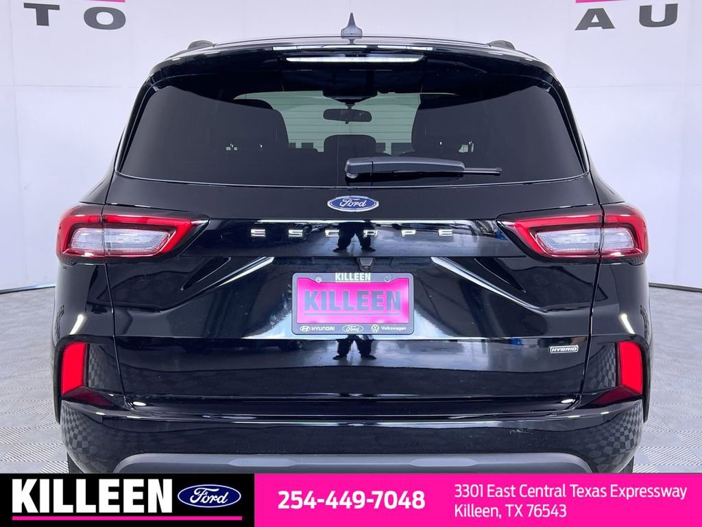 Used 2024 Ford Escape ST-Line w/ Equipment Group 301A image 7