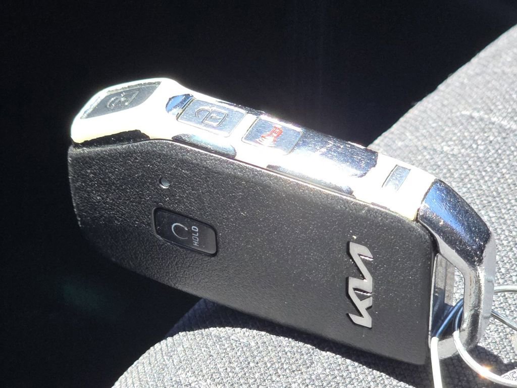 Used 2024 Kia Seltos S AWD/4WD image 35