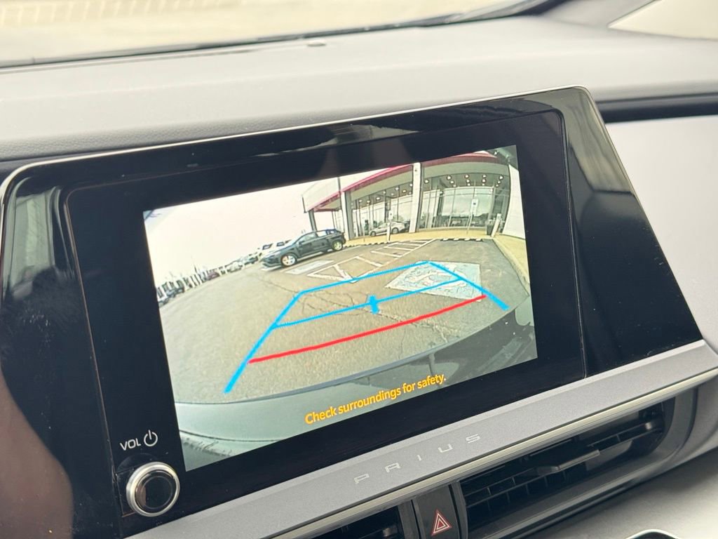 Used 2025 Toyota Prius LE image 43