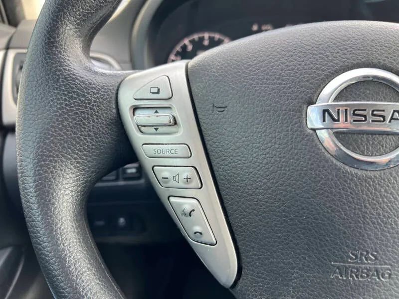 Used 2015 Nissan Sentra S image 20