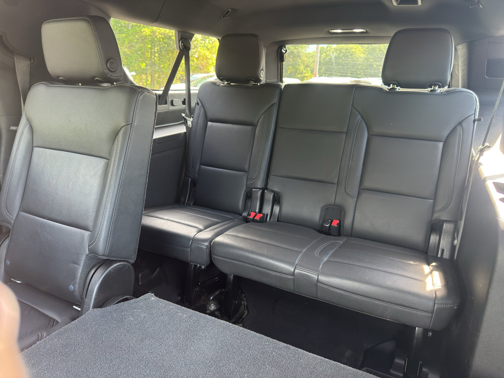 Used 2021 Chevrolet Suburban LT AWD/4WD image 16