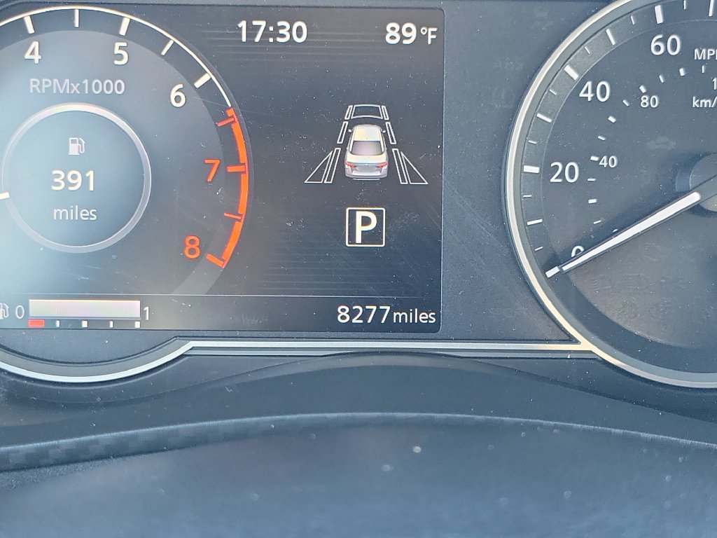 Used 2025 Nissan Versa SV w/ Trunk Package FWD image 20