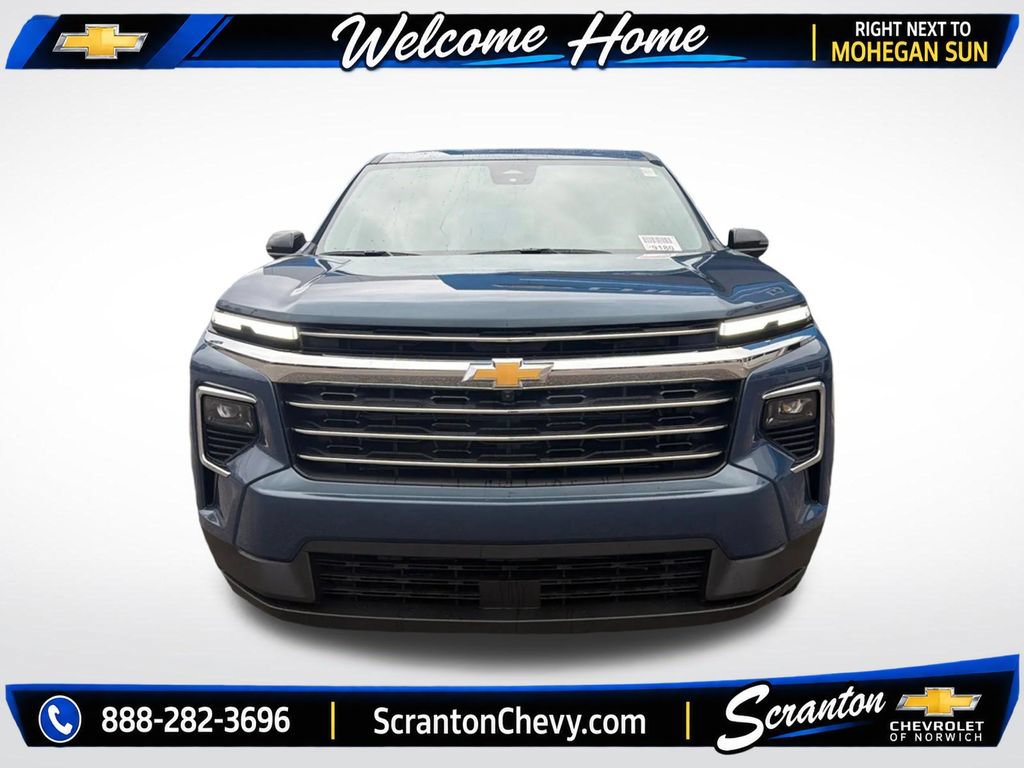 New 2026 Chevrolet Traverse LT w/ Driver Confidence Package AWD/4WD image 2